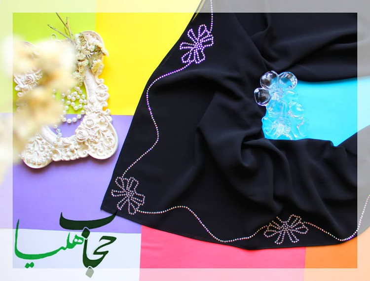 روسری نگین دار مدل پاپیون نقره ای و هفت رنگ