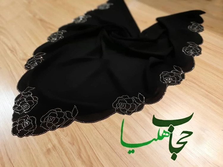 روسرى نگین دار مشکی مدل رزا دودی کرپ